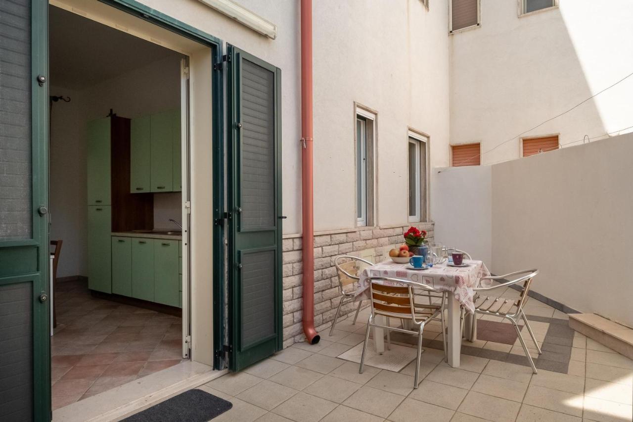 Casa Vacanze Kaloceri Torre dell'Orso Zewnętrze zdjęcie